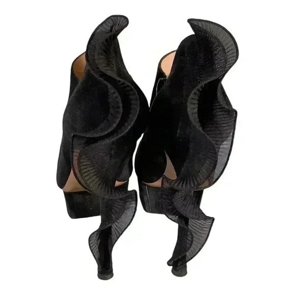 Nicholas Kirkwood Bootie Ankle Heels Shoes Ruffle Platform Black Suede 40/US 10 - Picture 9 of 11